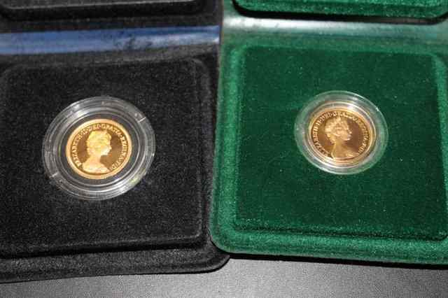 Appraisal: A PROOF SOVEREIGN and Proof Sovereign both in presentation boxes