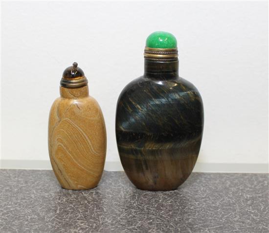 Appraisal: Sale Lot Two Hardstone Snuff Bottles the first of flattened