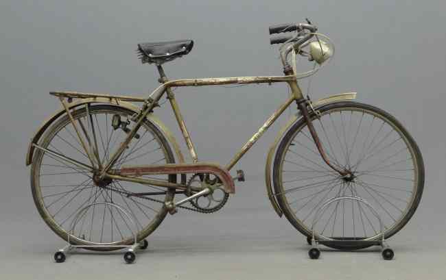 Appraisal: Post war Schwinn ''World'' light weight original Sturmey Archer speed