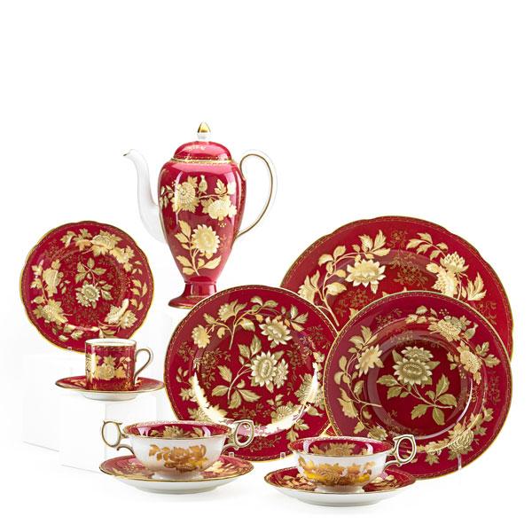 Appraisal: WEDGWOOD RUBY TONQUIN PORCELAIN Dinnerware service for eight piece place