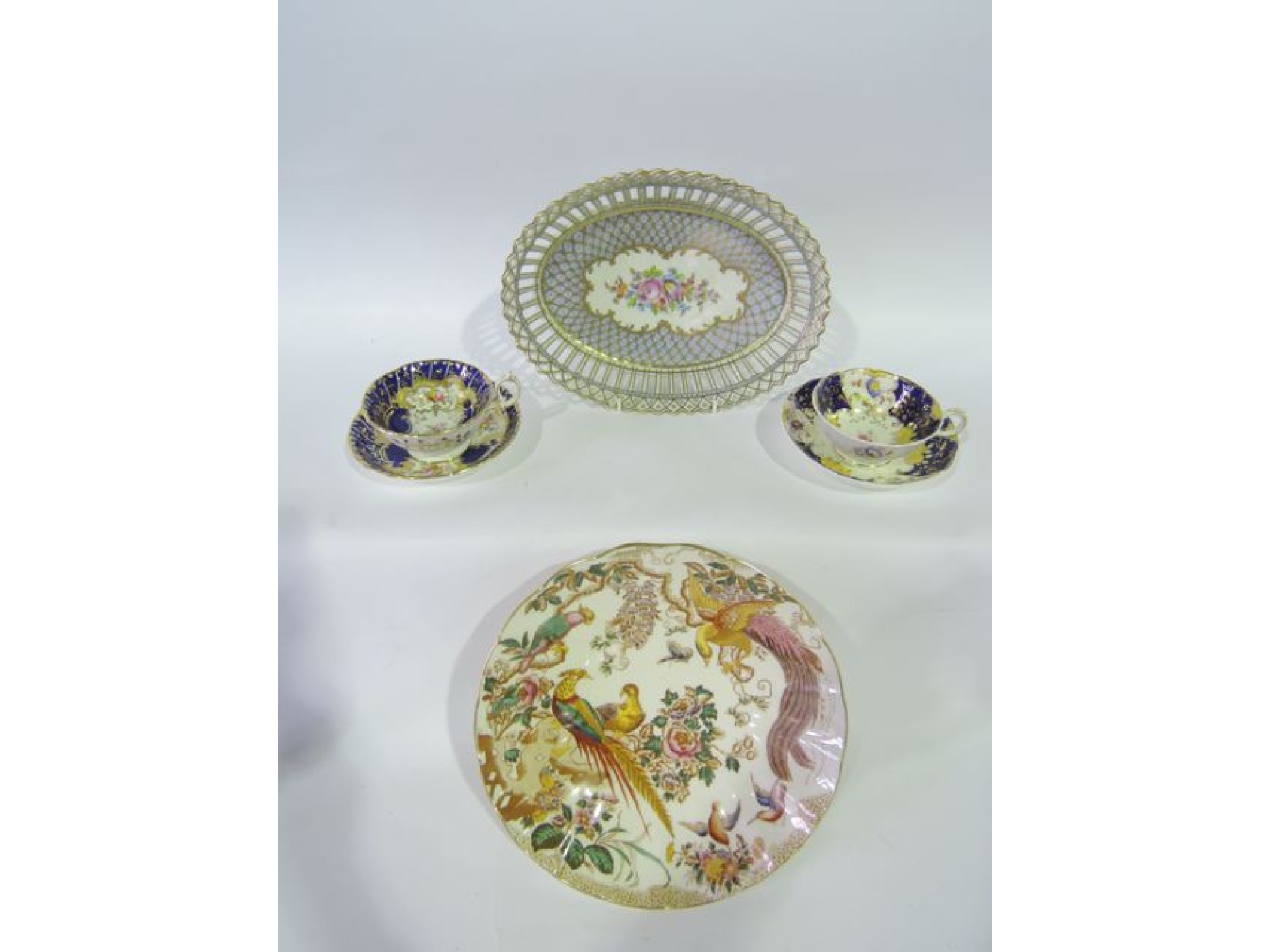 Appraisal: A Royal Crown Derby Olde Avesbury pattern low comport with