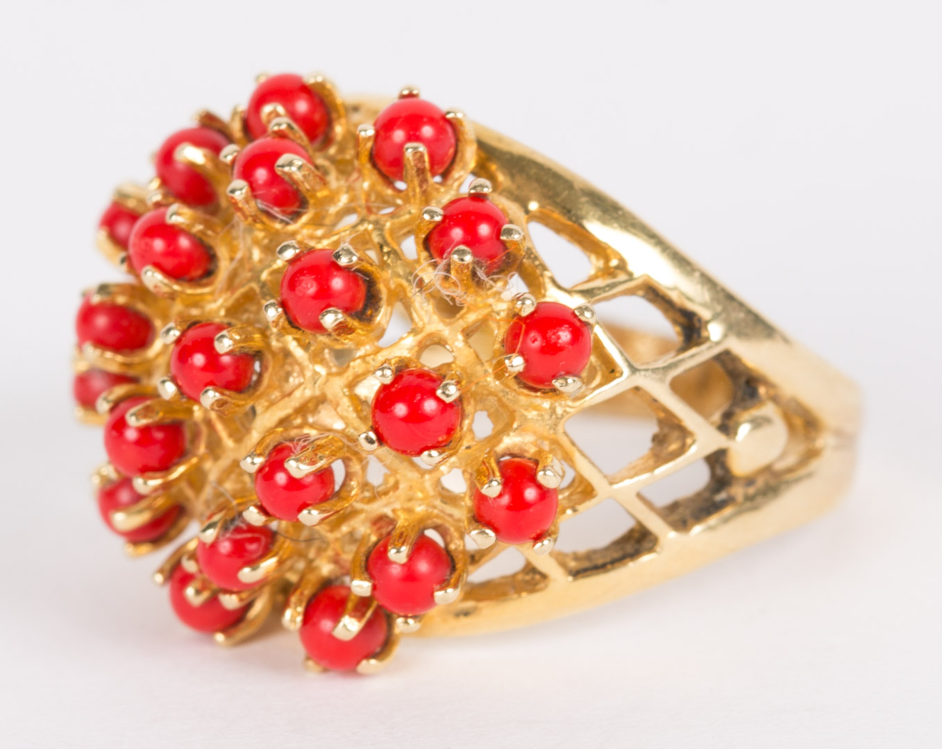 Appraisal: A Coral Ring in K Gold kt wt g size