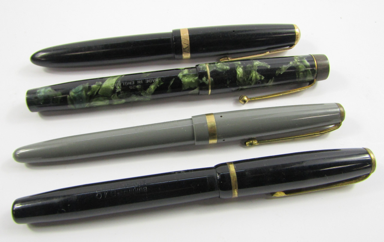 Appraisal: A Summit cracked ice fountain pen Parker Duofold fountain pen