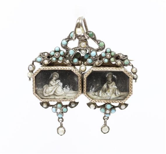 Appraisal: TURQUOISE AND PEARL MINIATURE BROOCH PENDANT ca Silver gold-plated Decorative