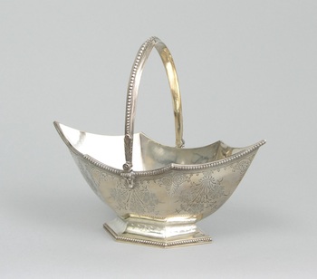 Appraisal: A Sterling Silver Sugar Basket London ca - Navette-shaped fluted