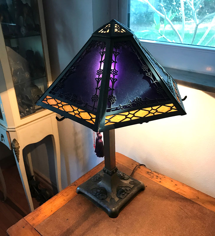 Appraisal: VINTAGE SLAG GLASS FILIGREE TABLE LAMP Hexagonal filigree tapered shade