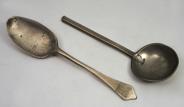 Appraisal: AN OLD DUTCH PEWTER SPOON the circular bowl with rose