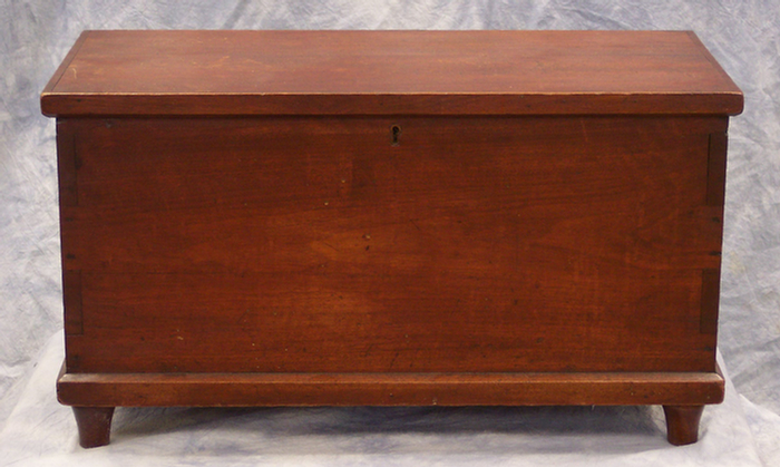 Appraisal: Dove tailed walnut minature storage chest turned legs w x