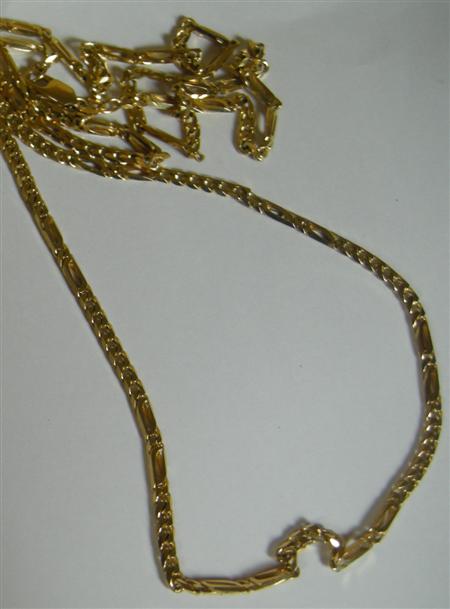 Appraisal: A pair of ct gold necklaces each composed of flat