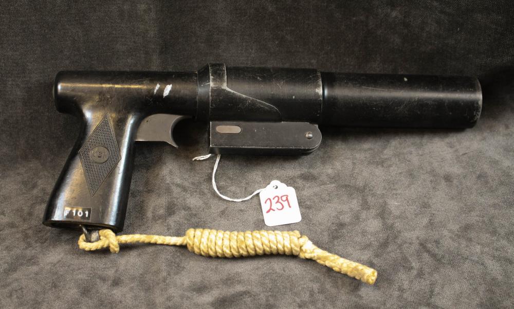 Appraisal: R F SEDGLEY MARK IV FLARE PISTOL mm caliber barrel