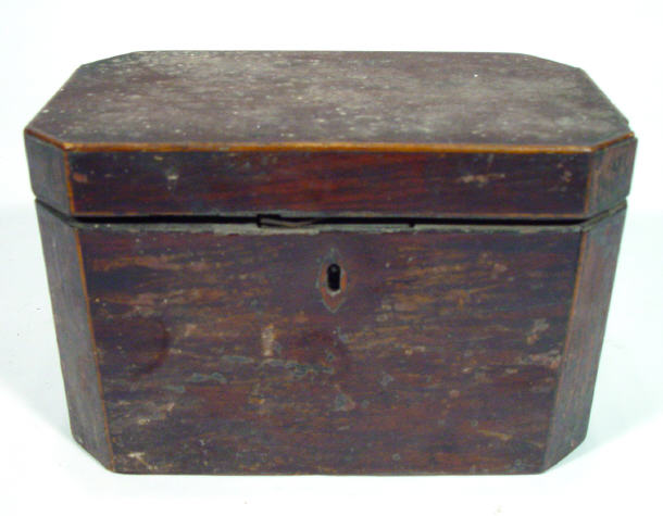 Appraisal: th Century rosewood tea caddy with twin divisional interior and