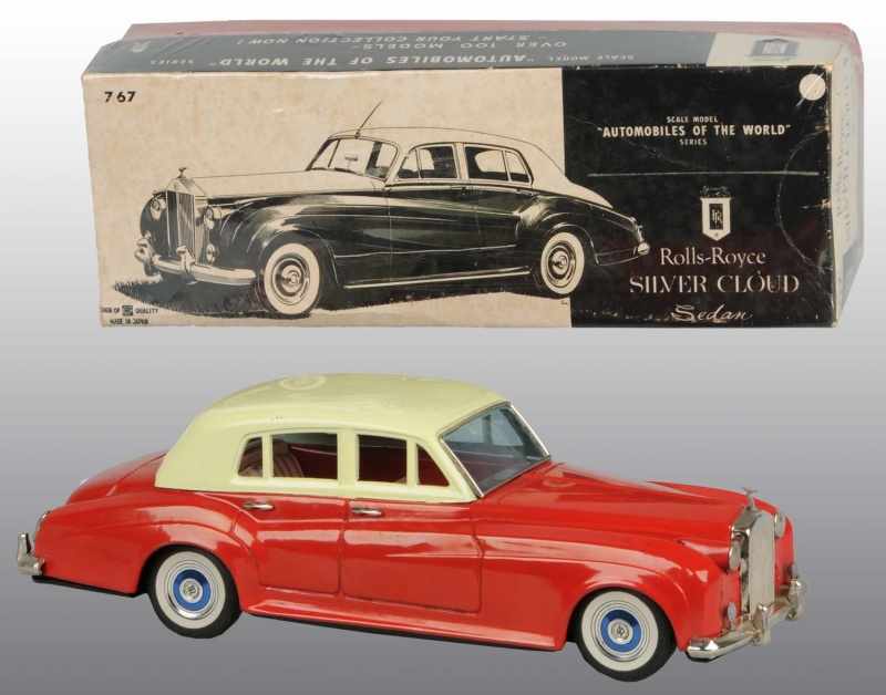 Appraisal: Tin Rolls Royce Silver Cloud Sedan Friction Toy Description Japanese