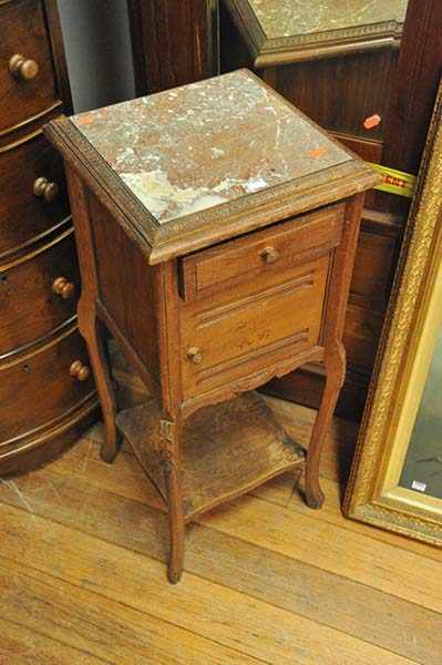 Appraisal: A LOUIS XV STYLE BEDSIDE TABLE WITH A MARBLE TOP