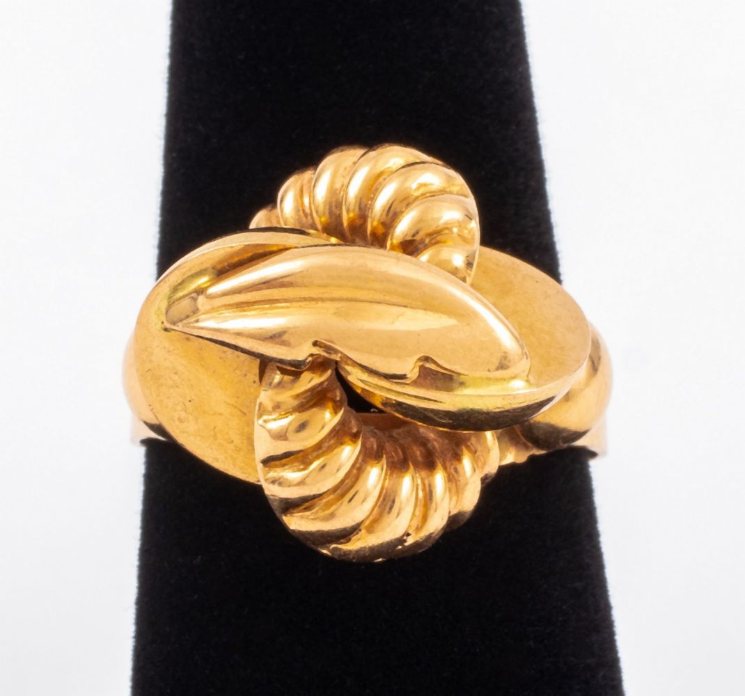 Appraisal: K ROSE GOLD FREEFORM KNOT RING K rose gold brightly