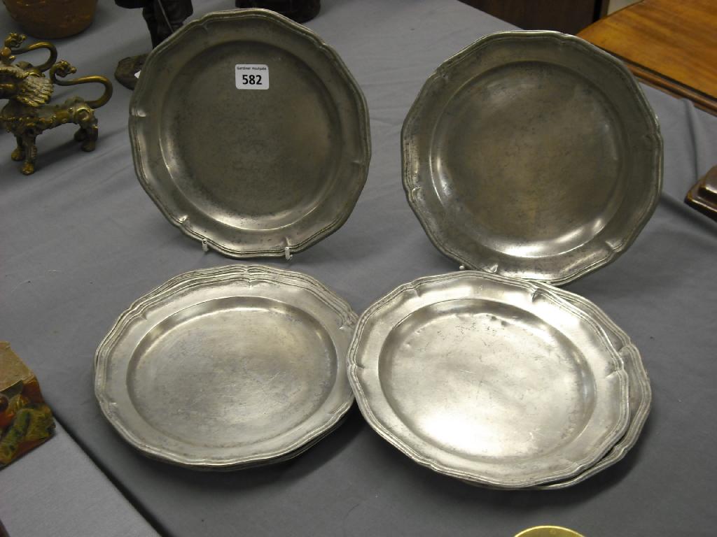 Appraisal: Set of six Georgian pewter circular plates with reeded wavy