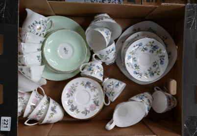 Appraisal: A mixed collection of tea ware to include Grafton China