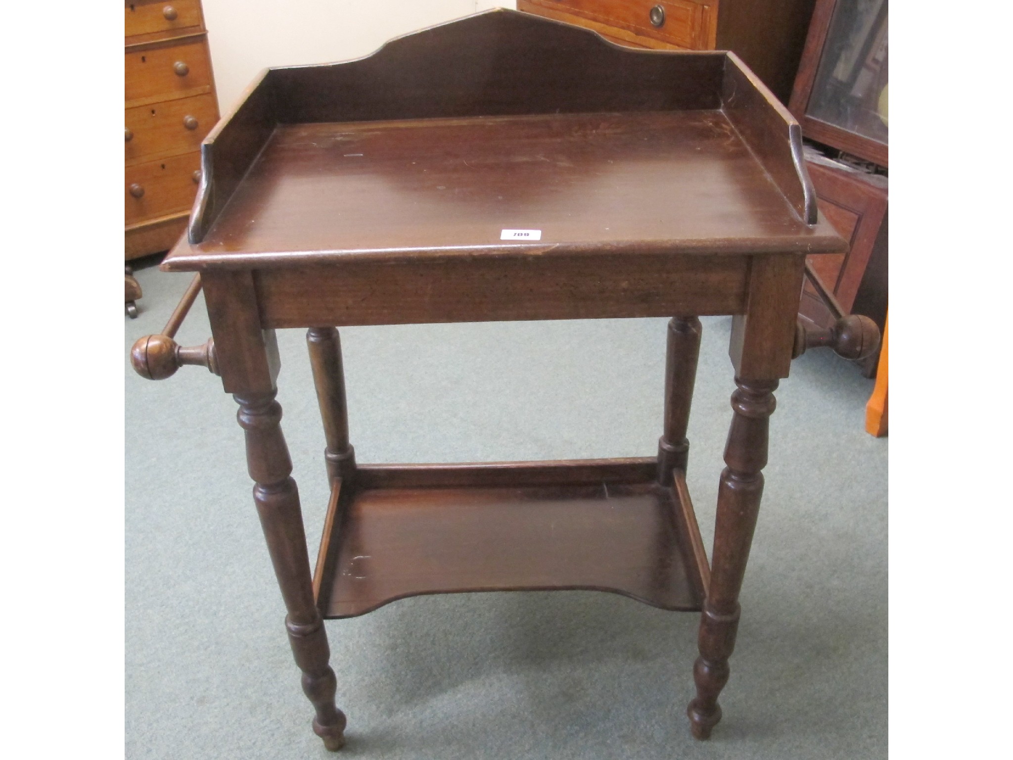 Appraisal: A Victorian washstand