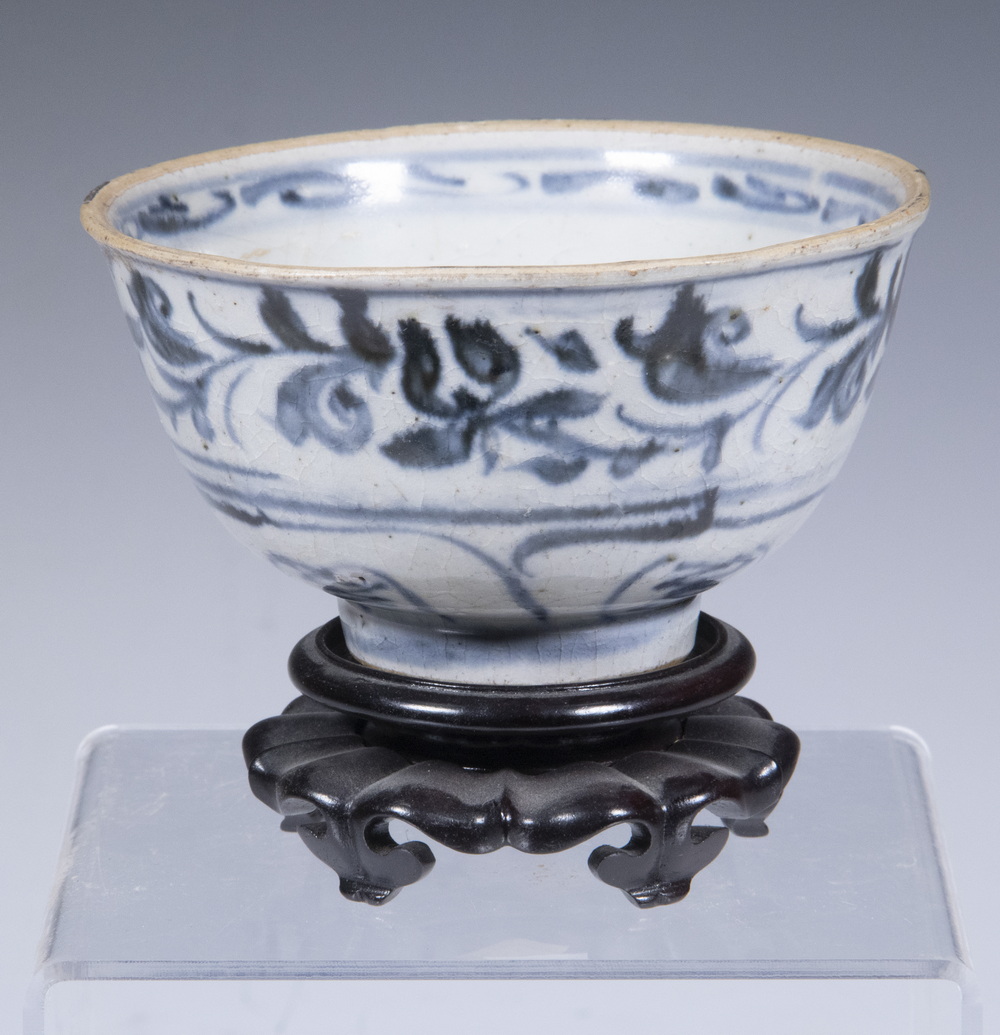 Appraisal: CHINESE PORCELAIN CUP Yuan Style Blue and White Porcelain Footed