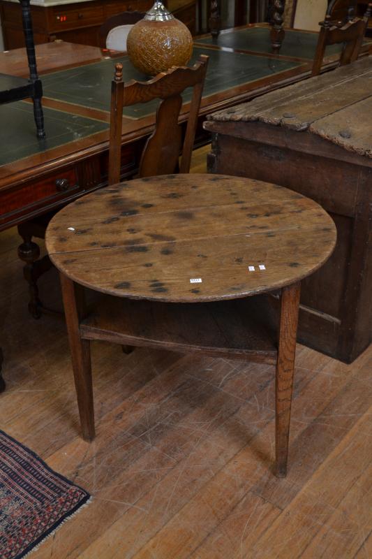 Appraisal: A PROVINCIAL CIRCULAR TOP TABLE ON TRI-LEG BASE A PROVINCIAL