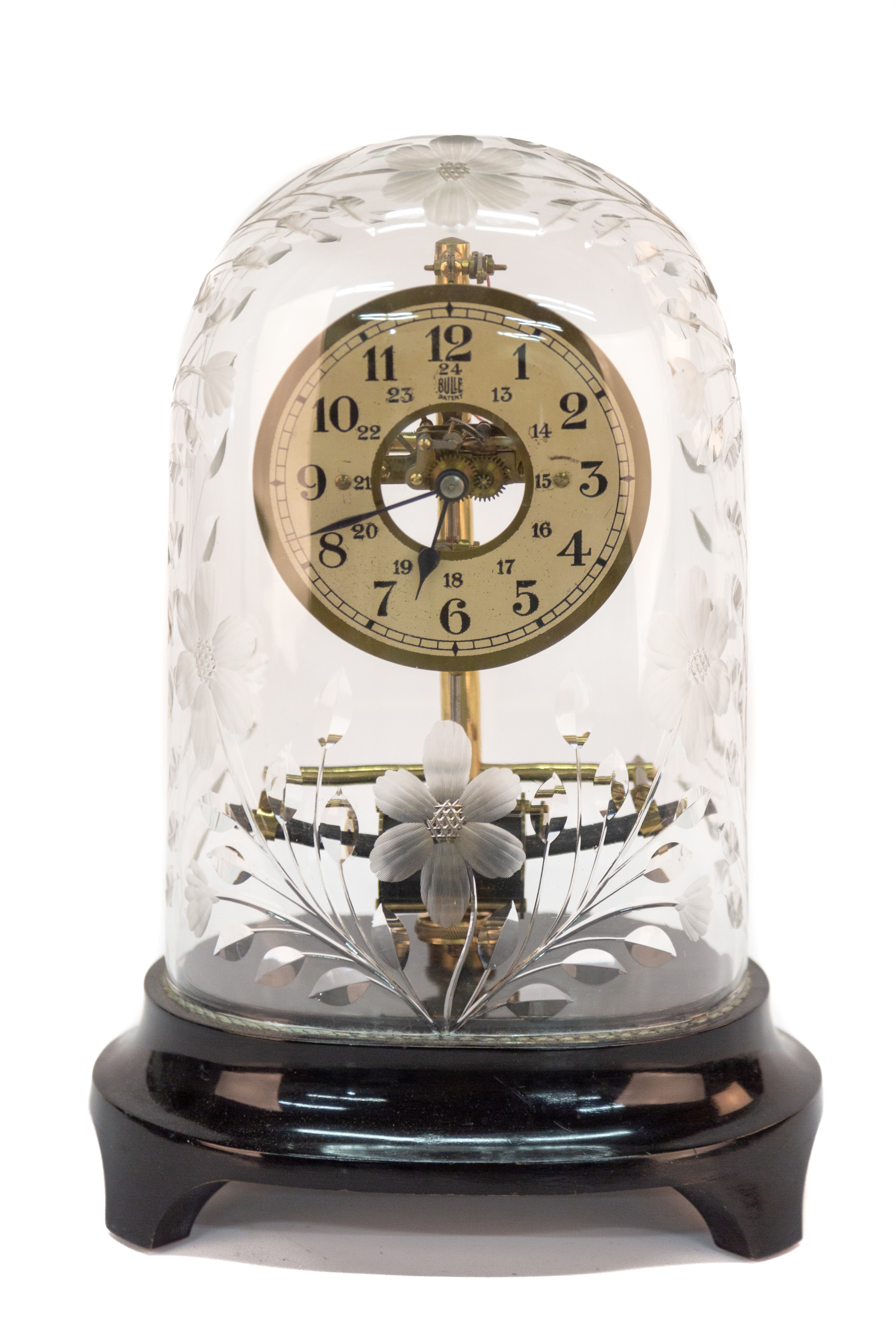 Appraisal: ELECTRIC BULLE CLOCK WITH ENGRAVED CRYSTAL DOME Model AK Kosta