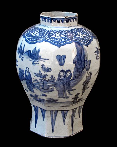 Appraisal: A blue and white porcelain octagonal-sectioned vase Transitional Painted in