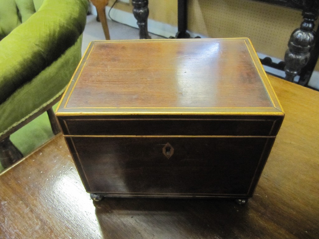 Appraisal: Early th century mahogany inlaid tea caddy