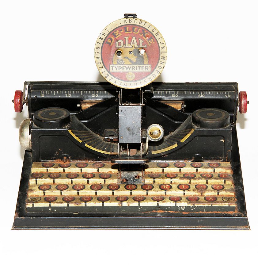 Appraisal: Marx Tin Typewriter A nice example in good and working