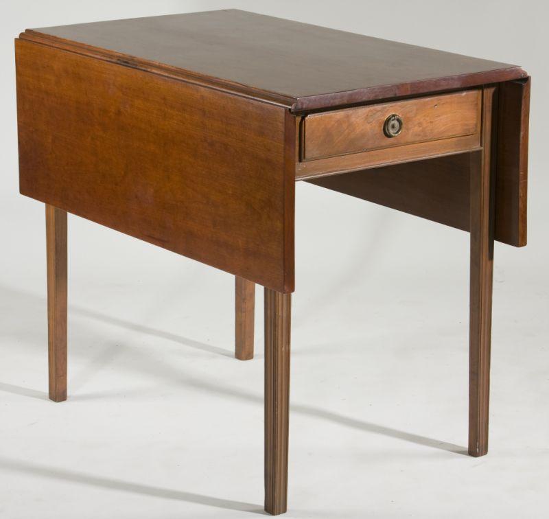 Appraisal: American Chippendale Pembroke Table late th century probably mid-Atlantic cherry