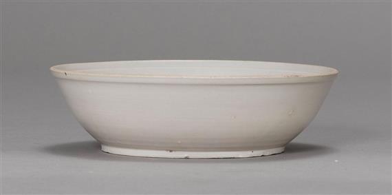 Appraisal: DINGYAO BOWL China Song dynasty D cm Cream-coloured glaze over