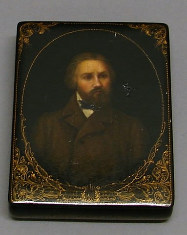 Appraisal: Lid with bust-length painted portrait of bearded gentleman in brown