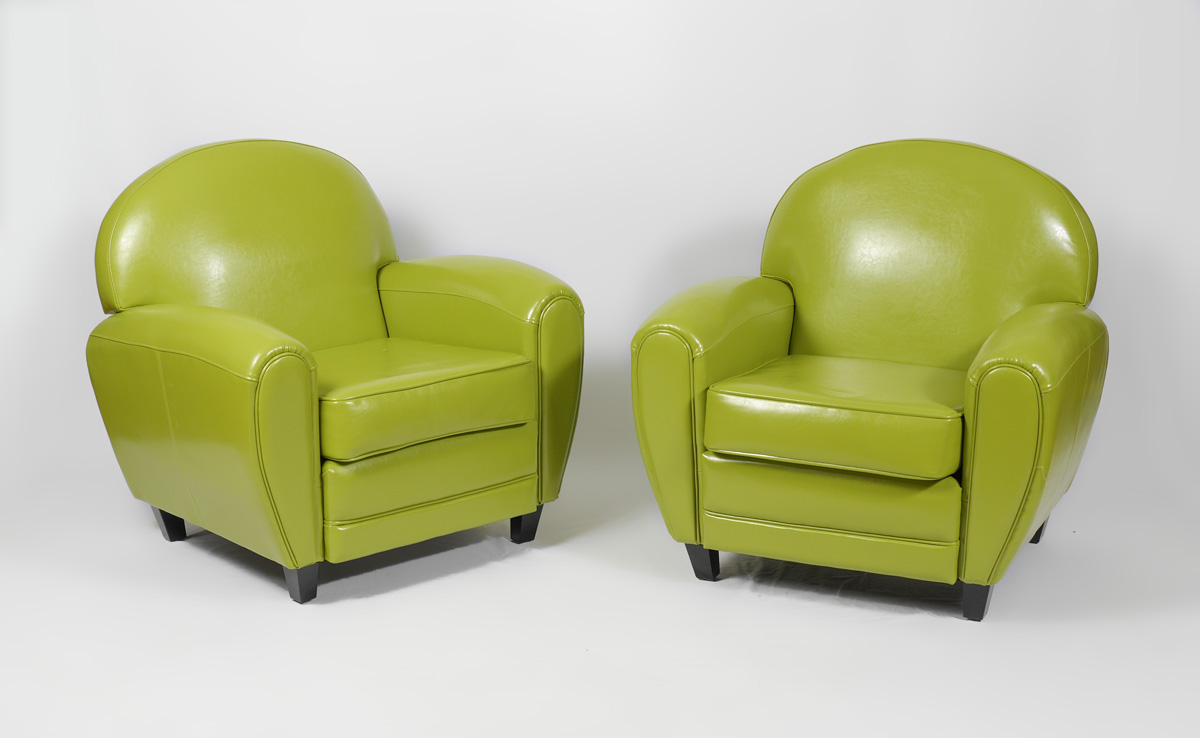 Appraisal: GREEN LEATHER CLUB CHAIRS Contemporary green bonded leather chairs wood