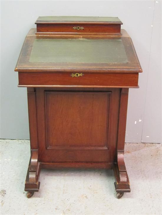 Appraisal: Early twentieth century mahogany Davenport with lidded stationery compartment and