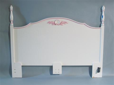 Appraisal: DOROTHY DRAPER STYLE PINK WHITE BED The white painted king