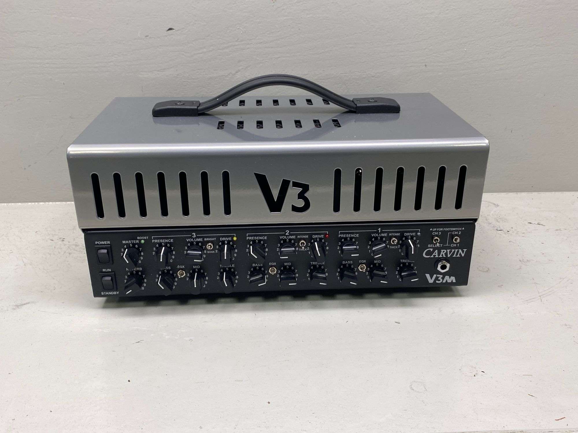 Appraisal: Carvin V m amp head with gig bag and switchCarvin