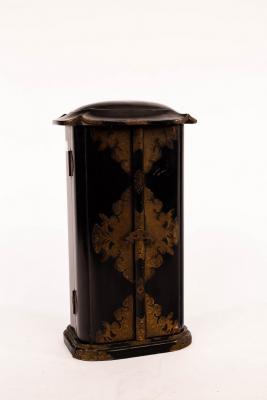 Appraisal: A Japanese lacquer zushi shrine cm high