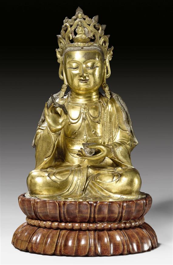 Appraisal: A LARGE GILT BRONZE FIGURE OF GUANYIN WITH FINE FACE