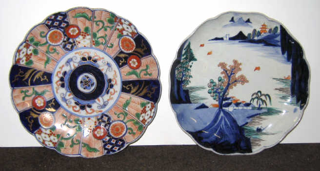 Appraisal: TWO JAPANESE TH CENTURY IMARI LOBED PLATES One of typical