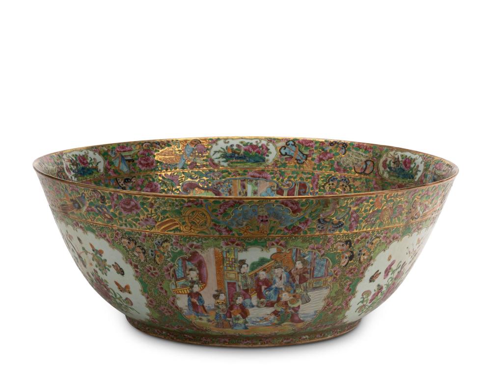 Appraisal: A large Chinese Rose Medallion porcelain bowl Fourth-Quarter th Century