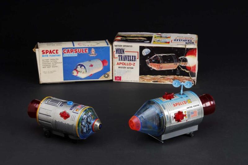 Appraisal: Lot of Space Vehicle Battery-Operated Toys Description Japanese Both are