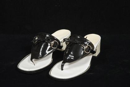 Appraisal: Black and white patent leather Gucci horsebit detail sandals Size