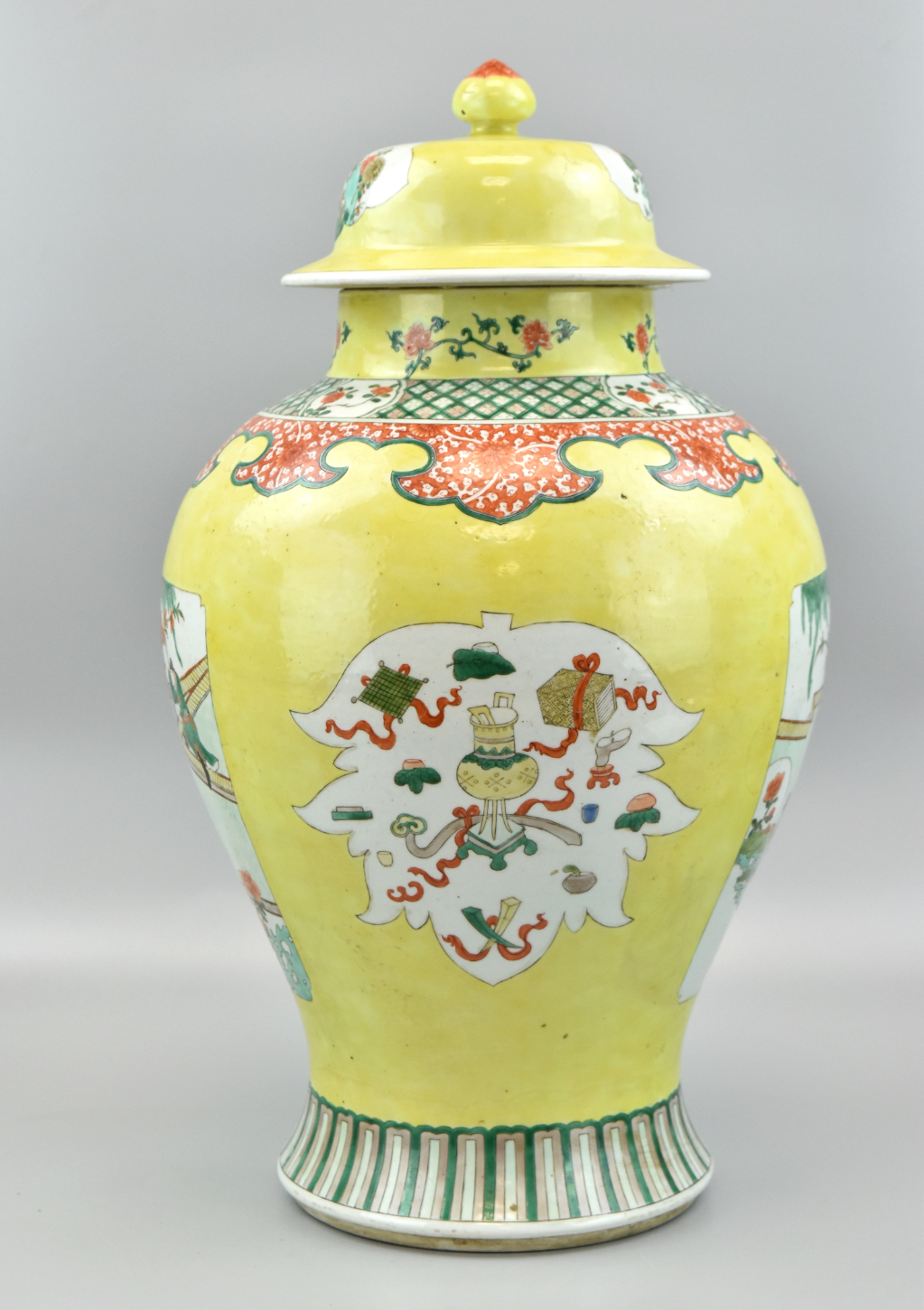 Appraisal: A large Chinese yellow ground famille verte jar with cover