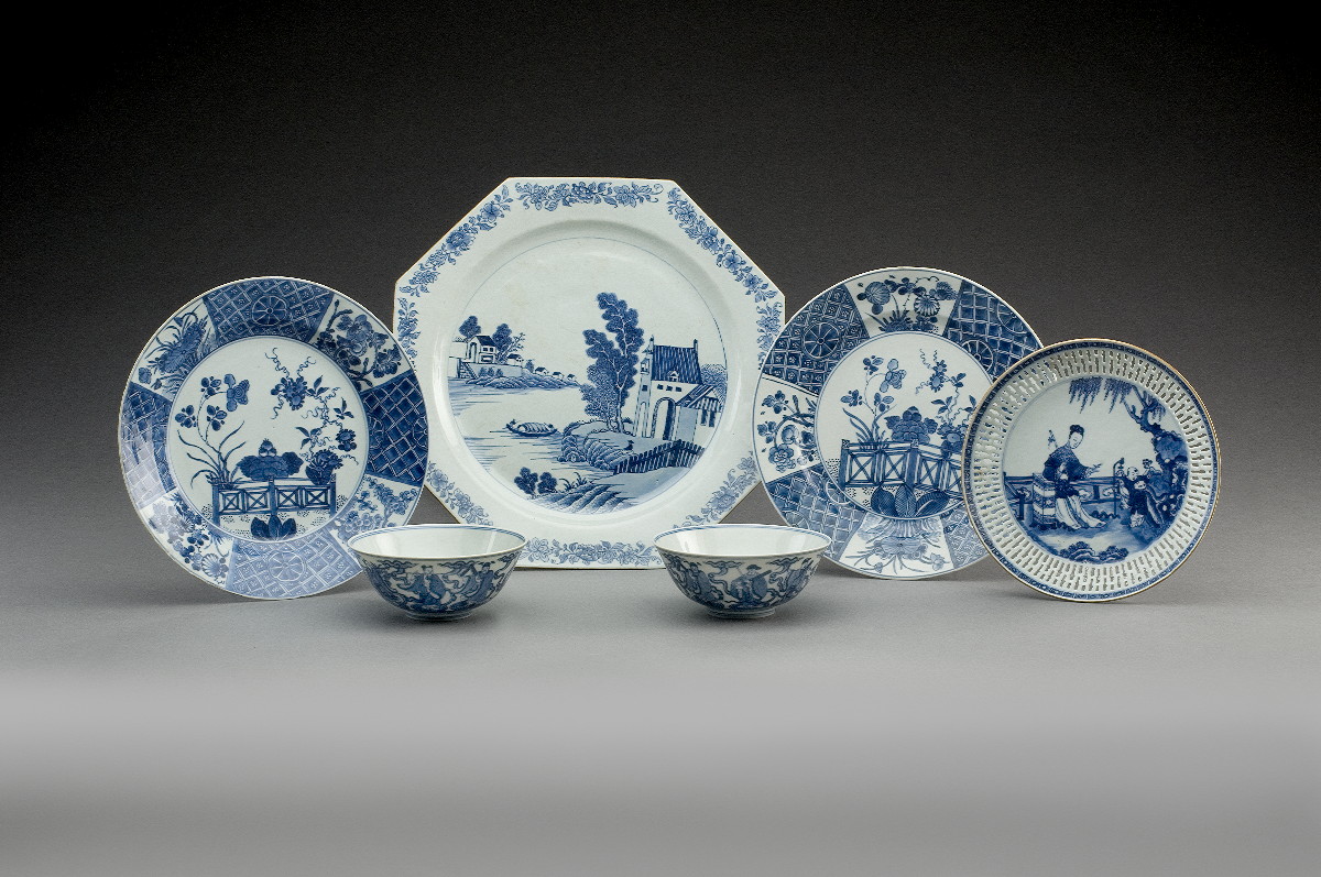 Appraisal: TWO SIMILAR CHINESE PORCELAIN BLUE AND WHITE DISHES AND A