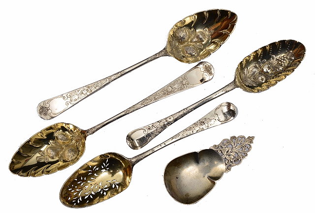 Appraisal: A pair of Georgian silver berry spoonsExeter a Georgian silver