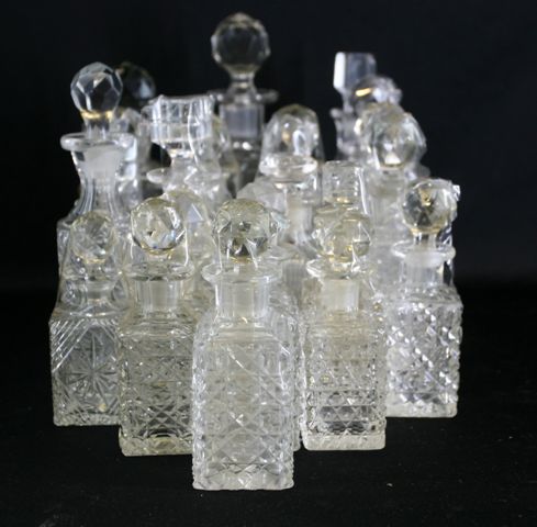 Appraisal: Twenty six Victorian scent and cruet bottles various sizes and