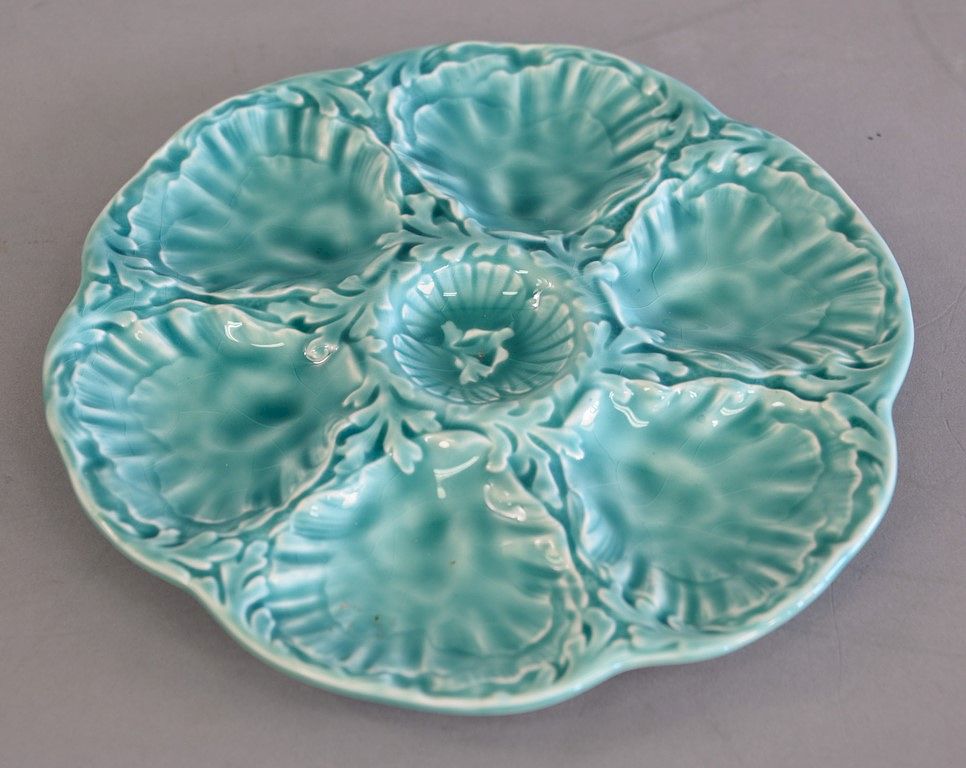 Appraisal: Set of twelve French Gien faience fine turquoise glazed oyster