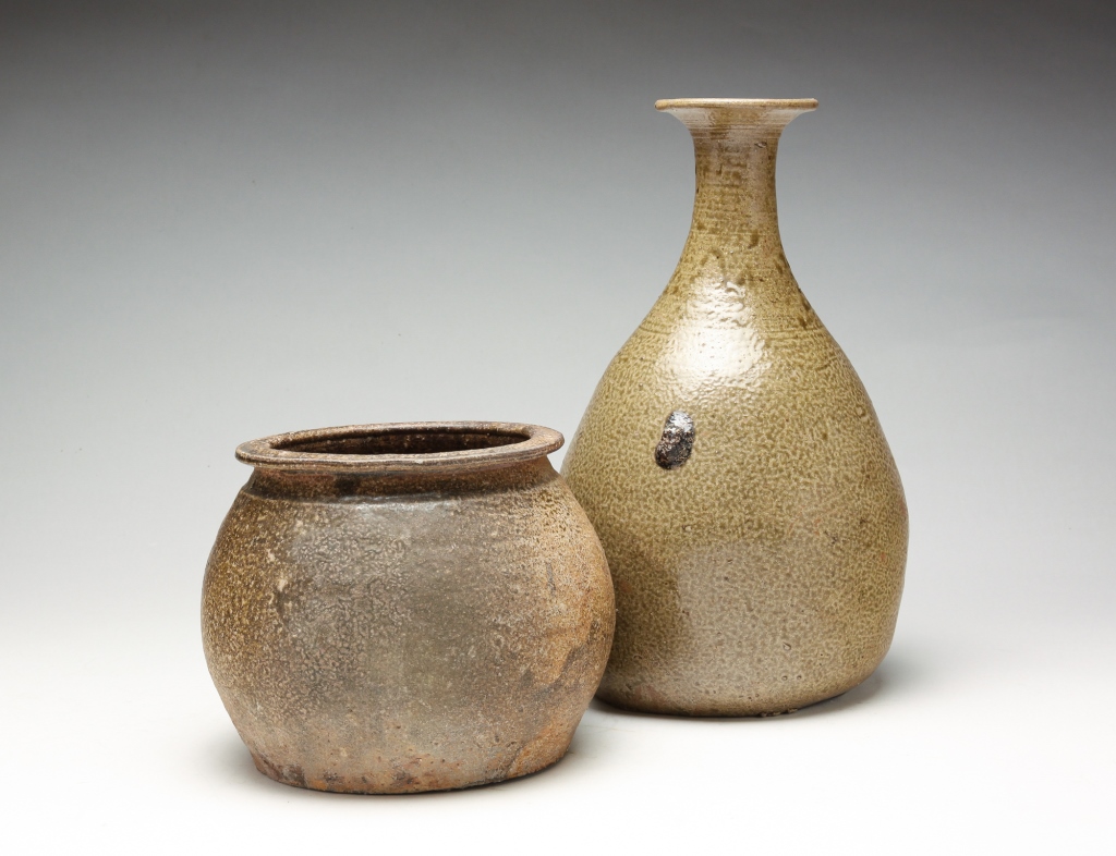 Appraisal: TWO KOREAN POTTERY PIECES Possibly Joseon th century or earlier