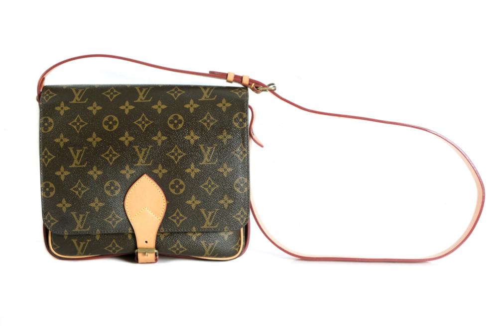 Appraisal: LOUIS VUITTON VINTAGE MONOGRAM CARTOUCHIERE GM BAGVintage Louis Vuitton monogram