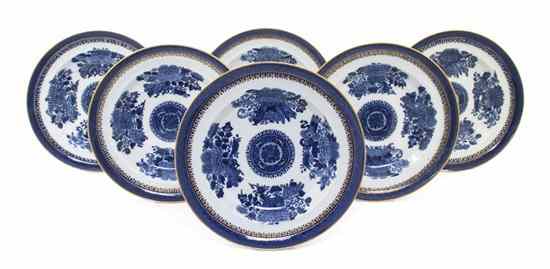 Appraisal: A Set of Twelve Fitzhugh Pattern Chinese Export Plates having