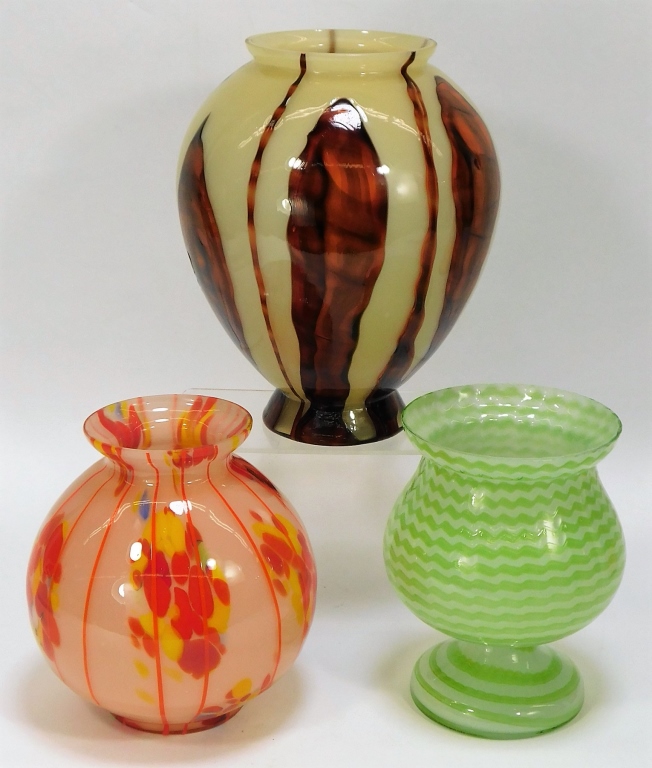 Appraisal: KRALIK BOHEMIAN CZECH ART GLASS VASES Bohemia th CenturyLot includes