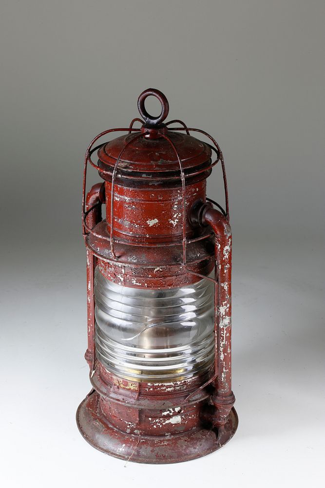 Appraisal: Marine Signal No Ship's Masthead Lantern th Century Marine Signal